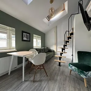 beautiful-and-unique-apartment-on-the-3rd-floor-mezzanine.krakowhotelspoland.com/